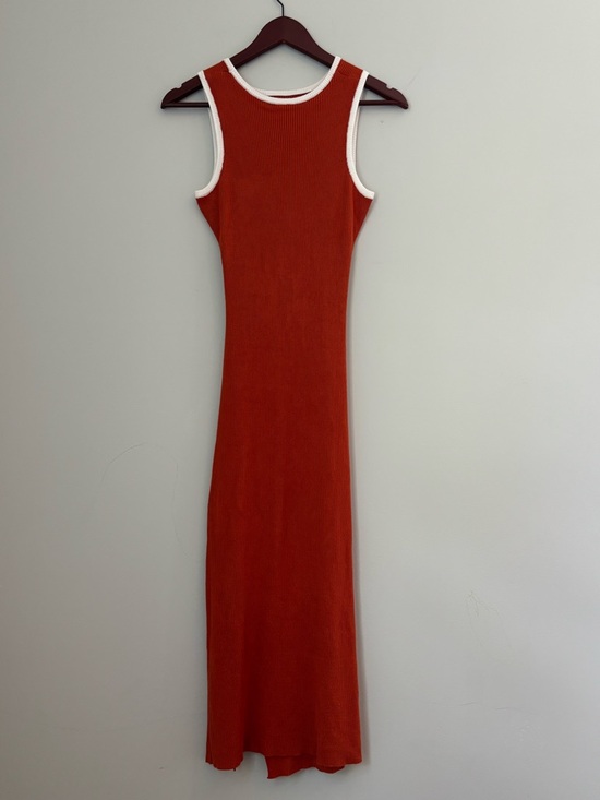 Dresses & Skirts - L Stardust Orange Ribbed Bodycon Midi Dress - Lt Color Block, Key Hole on Back
